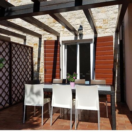 Sunny VillaKaštelir エクステリア 写真