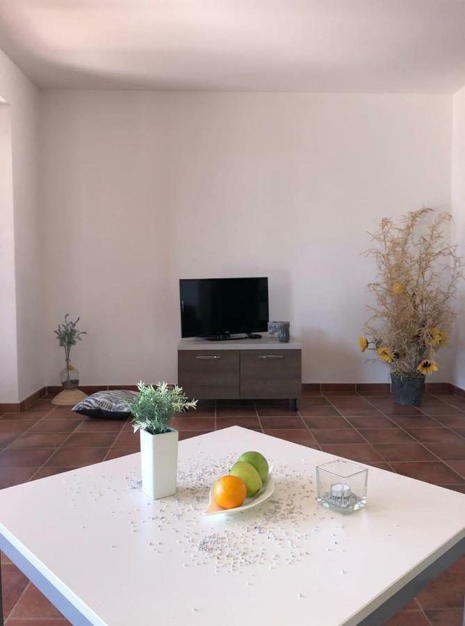 Sunny VillaKaštelir エクステリア 写真
